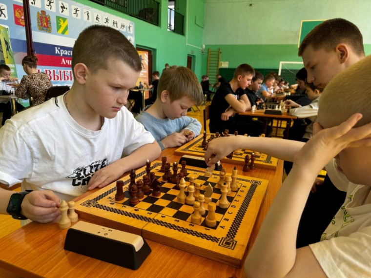 Шахматный турнир посвященный 100-летию Ачингского района.